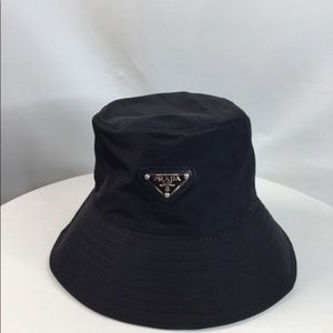 Prada bucket hat black
